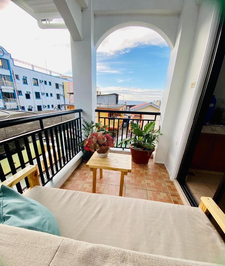 Marion Roos Hotel Puerto Galera Extérieur photo