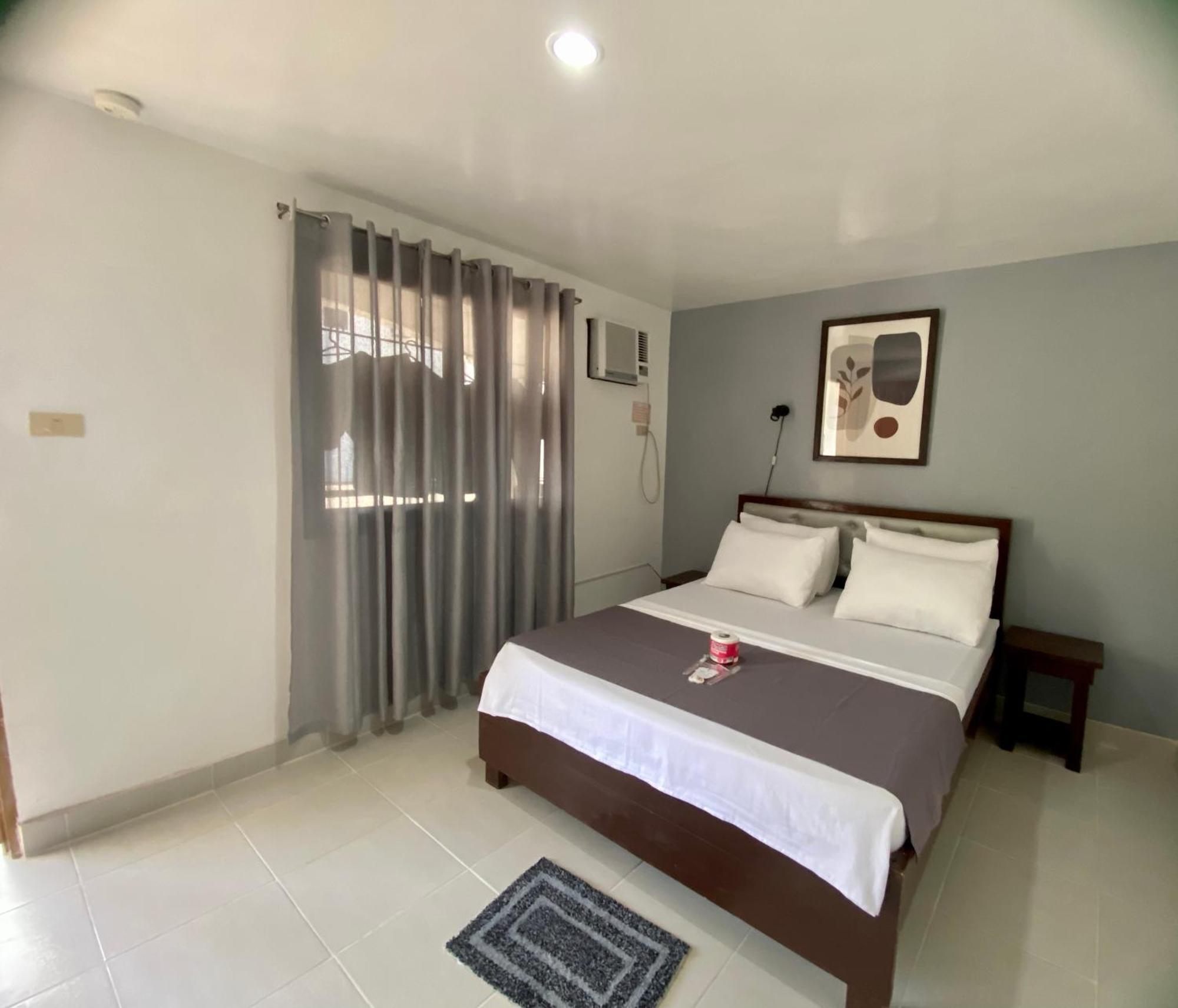 Marion Roos Hotel Puerto Galera Extérieur photo